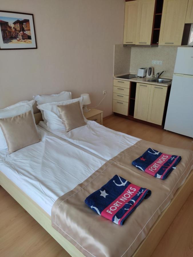 Prestige Fort Beach Private Apartment-Studio 46 Светий Влас Екстер'єр фото